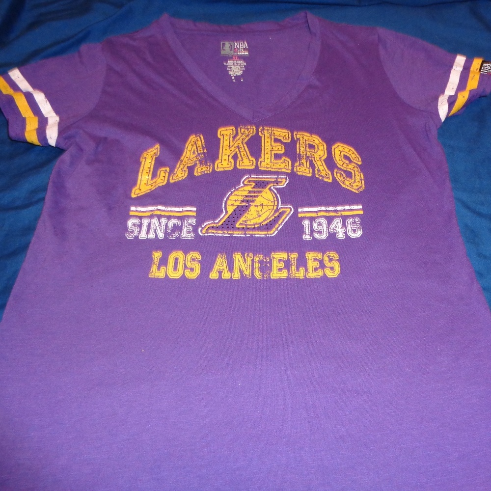 NBA 4 HER by UNK LA LAKERS V Neck Shirt size XL